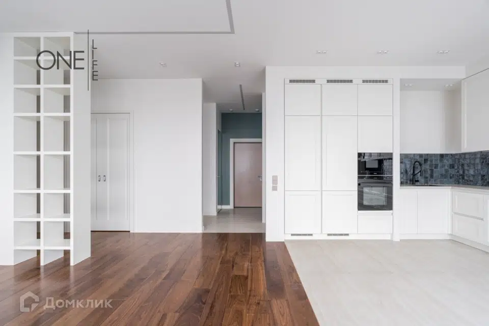 Продаётся 4-комнатная квартира, 109.9 м²