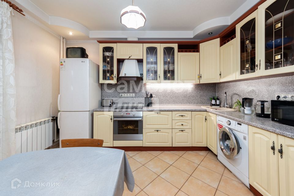 Продаётся 1-комнатная квартира, 42.6 м²