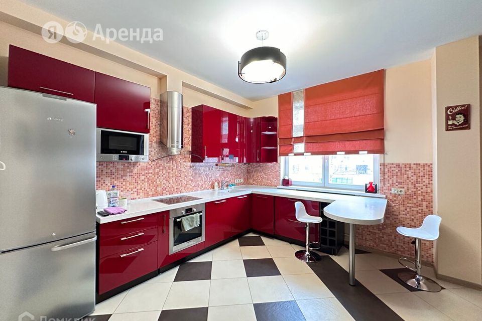 Сдаётся 2-комнатная квартира, 85 м²