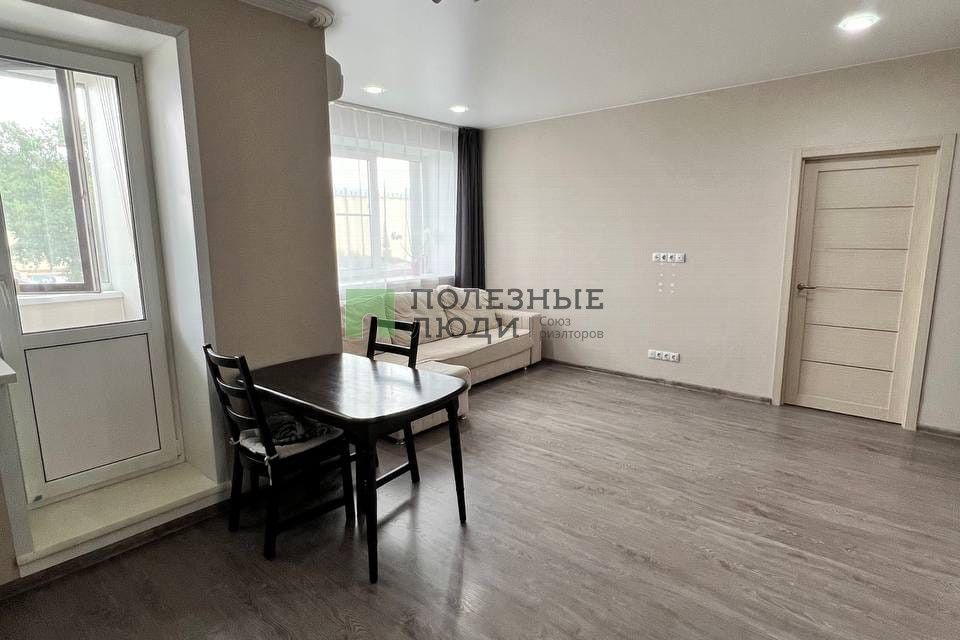 Продаётся 2-комнатная квартира, 56 м²