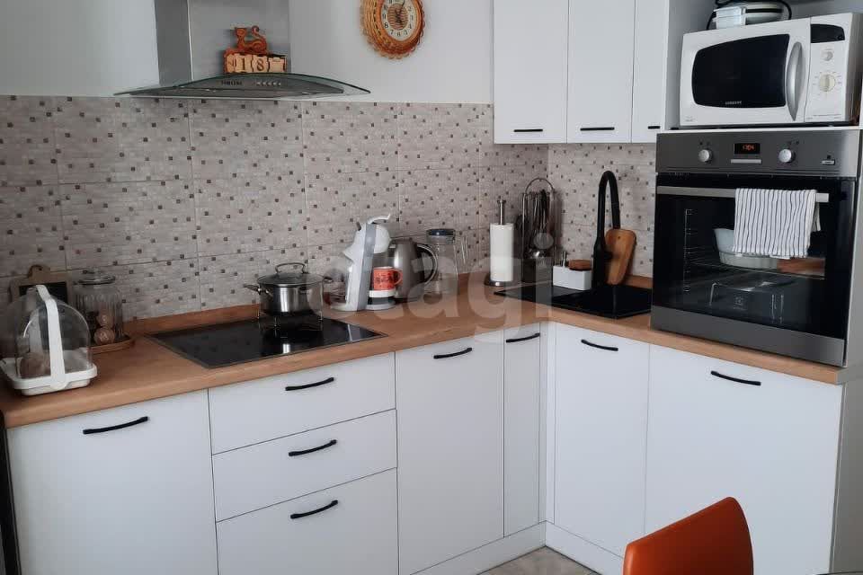 Продаётся 4-комнатная квартира, 78.1 м²