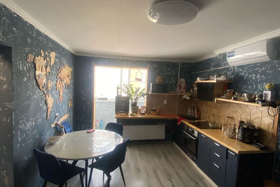 Продаётся 1-комнатная квартира, 37.7 м²