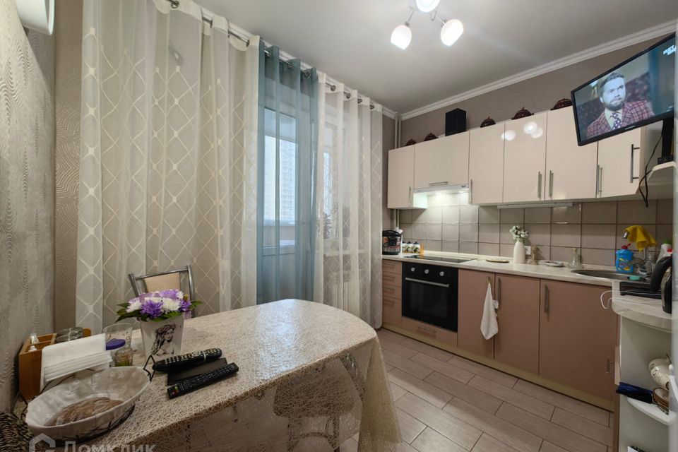 Продаётся 1-комнатная квартира, 40 м²