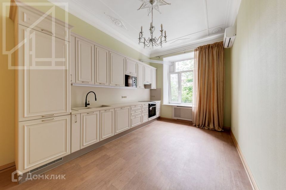 Сдаётся 2-комнатная квартира, 63.8 м²
