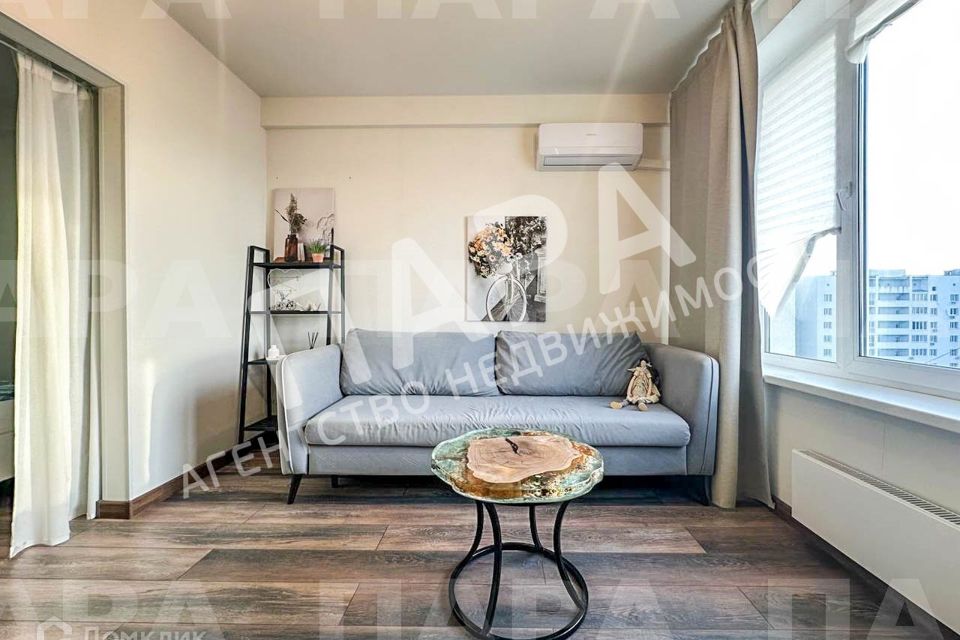 Сдаётся 1-комнатная квартира, 42 м²