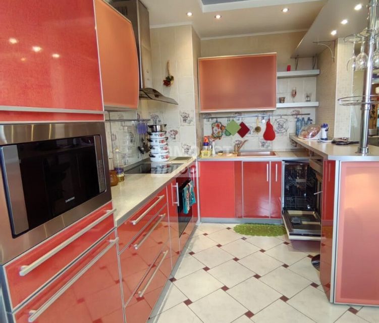 Продаётся 3-комнатная квартира, 75 м²