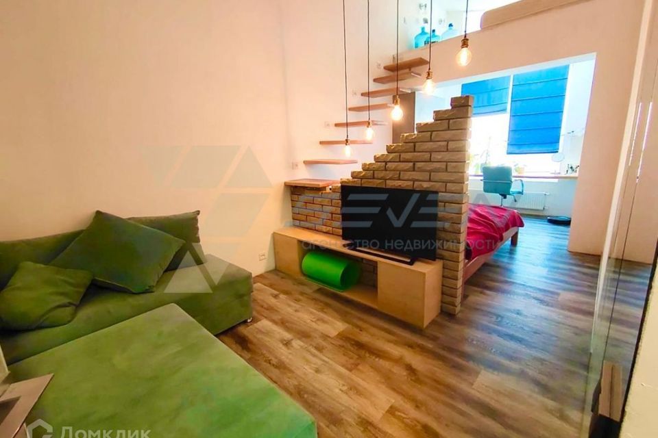 Продаётся 1-комнатная квартира, 42 м²