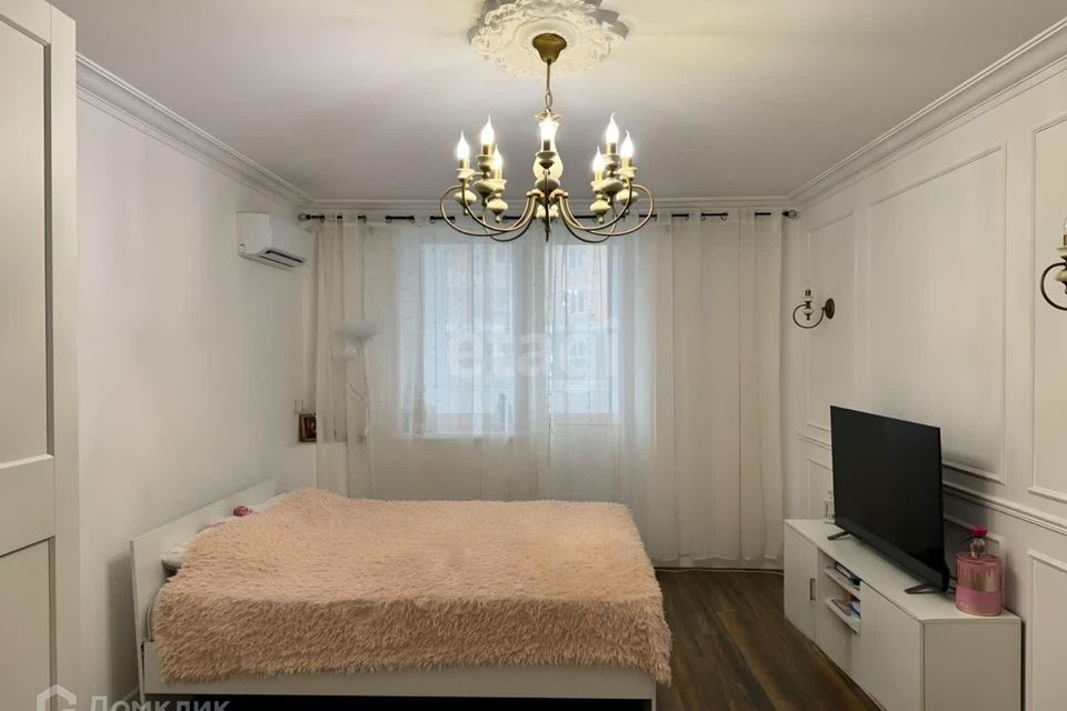 Продаётся 1-комнатная квартира, 41 м²