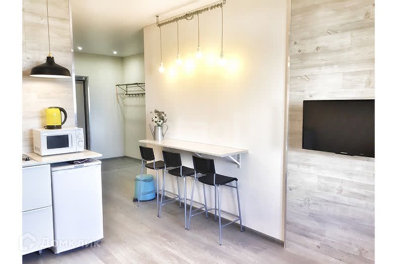 Продаётся 1-комнатная квартира, 42 м²