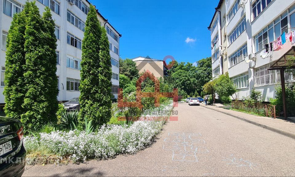 Продаётся 3-комнатная квартира, 109.4 м²