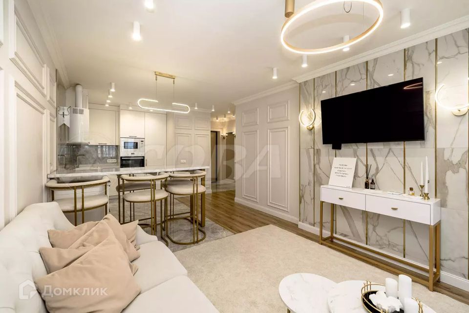 Продаётся 1-комнатная квартира, 56 м²