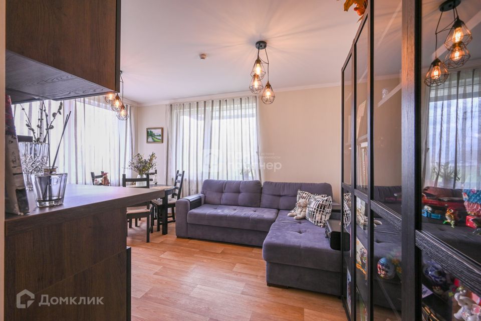 Продаётся 3-комнатная квартира, 77.4 м²