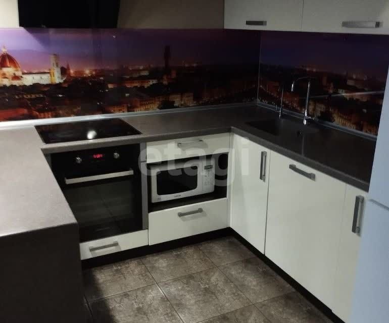 Продаётся 2-комнатная квартира, 64.2 м²
