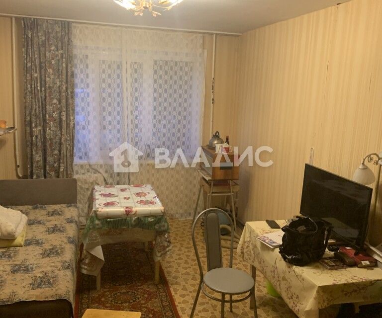 Продаётся комната в 3-комн. квартире, 65 м²