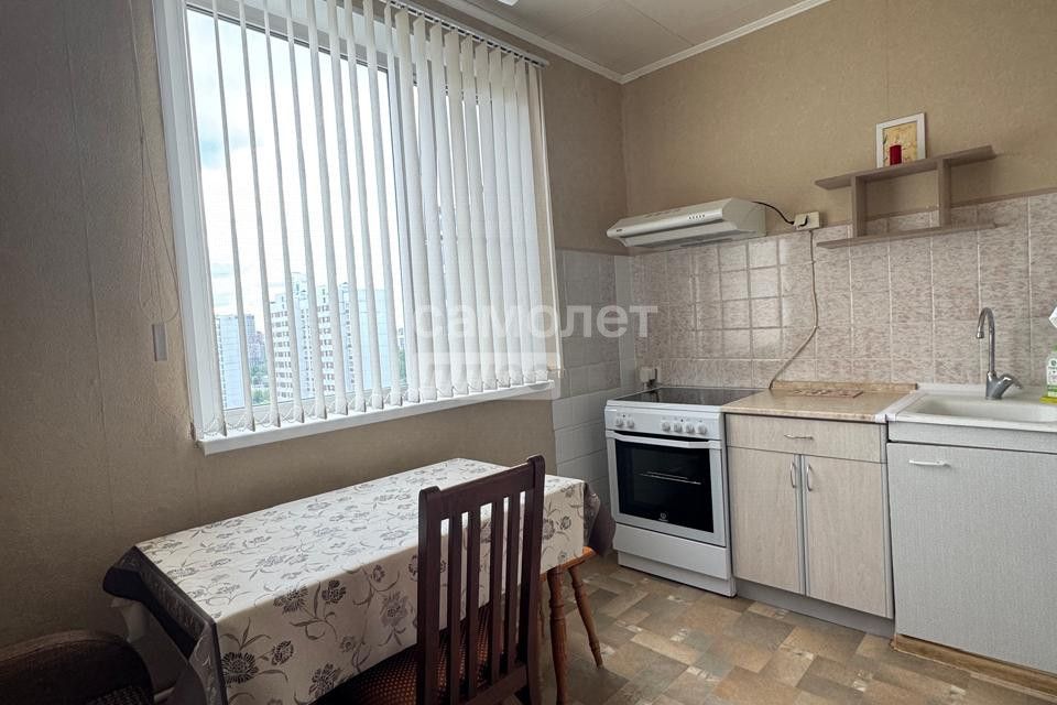 Продаётся 1-комнатная квартира, 37.9 м²