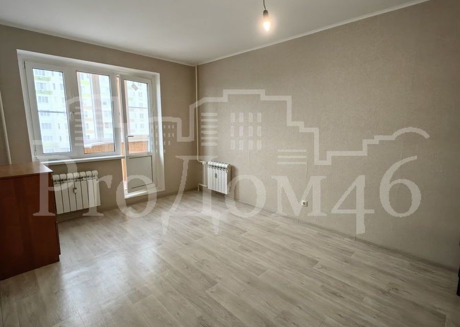 Продаётся 1-комнатная квартира, 38 м²
