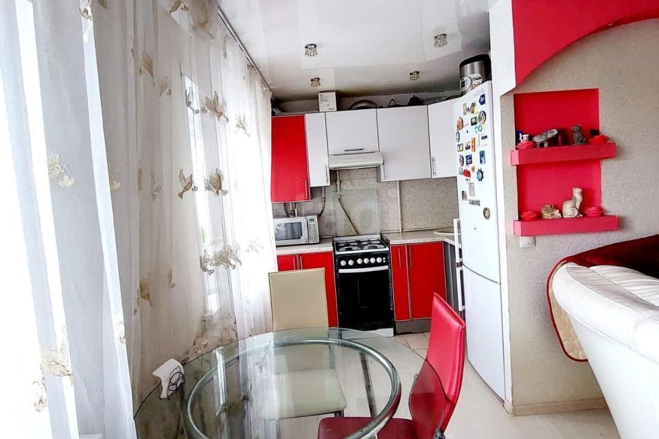 Продаётся 3-комнатная квартира, 60 м²