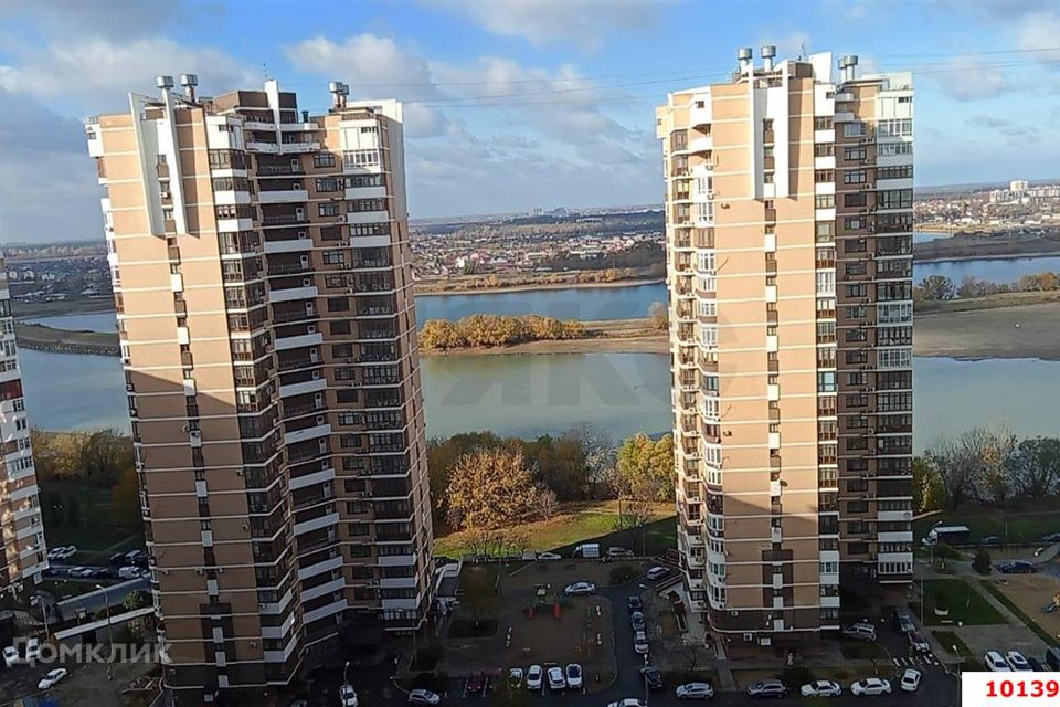 Продаётся 2-комнатная квартира, 61.6 м²