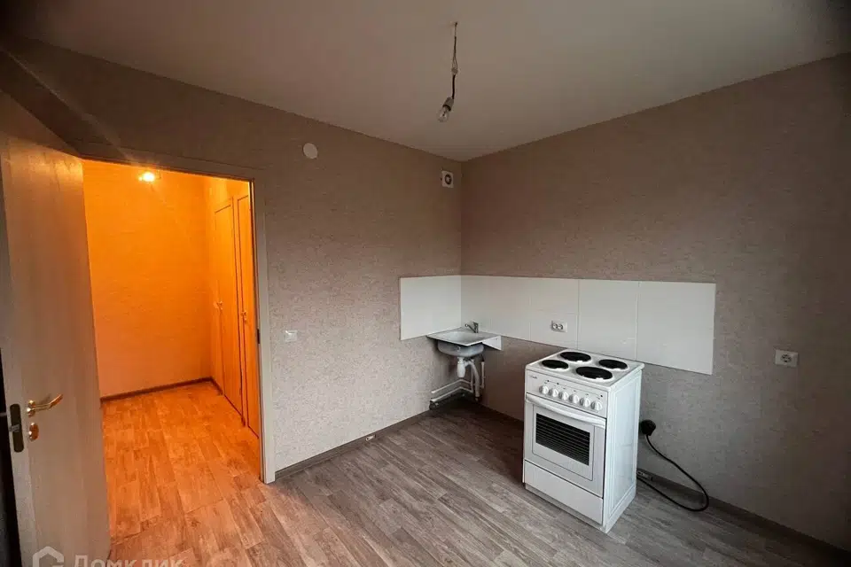 Продаётся 3-комнатная квартира, 58.3 м²
