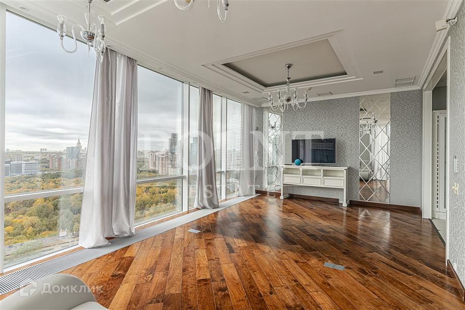 Продаётся 6-комнатная квартира, 414 м²