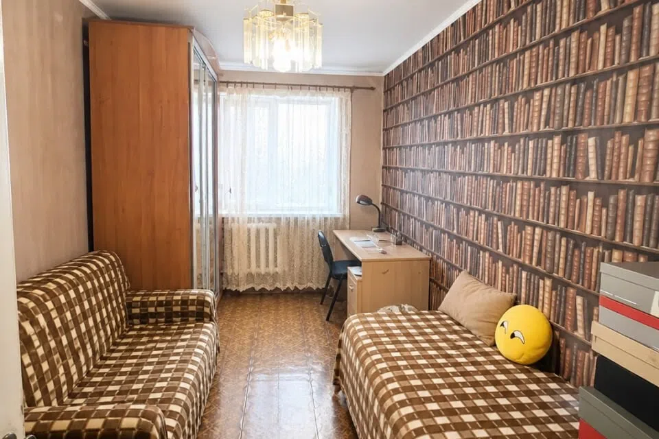 Продаётся 3-комнатная квартира, 56 м²