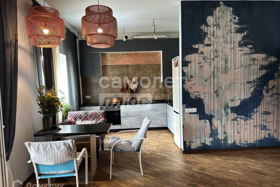 Продаётся 2-комнатная квартира, 88 м²