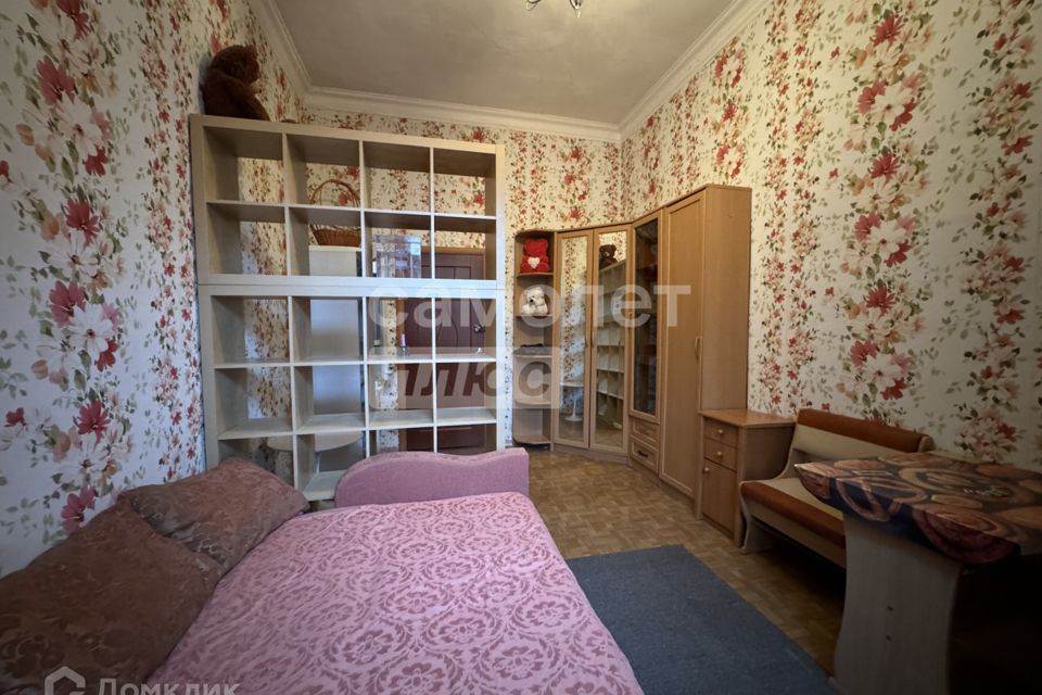 Продаётся комната в 12-комн. квартире, 14.7 м²