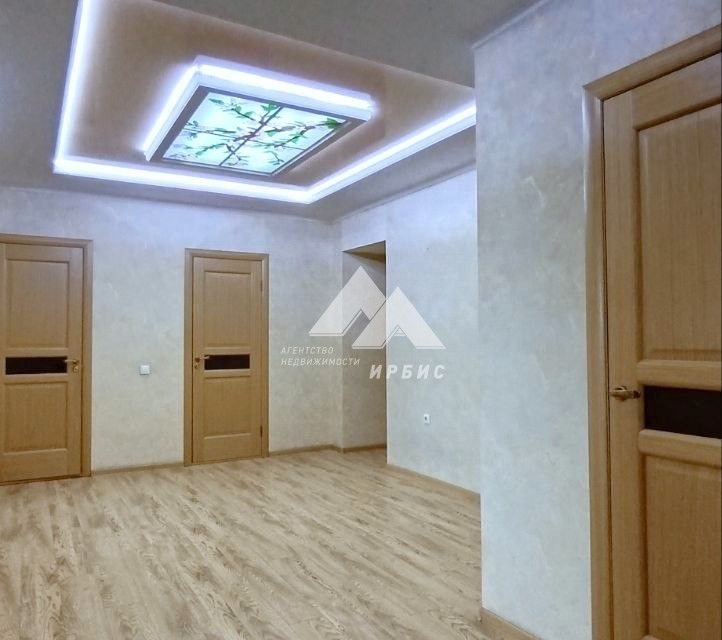 Продаётся 3-комнатная квартира, 100.5 м²