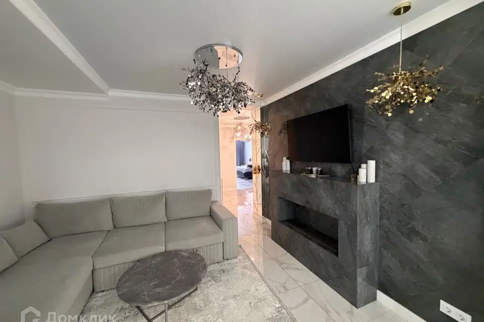 Продаётся 3-комнатная квартира, 100 м²