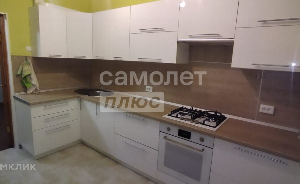 Продаётся 1-комнатная квартира, 49 м²