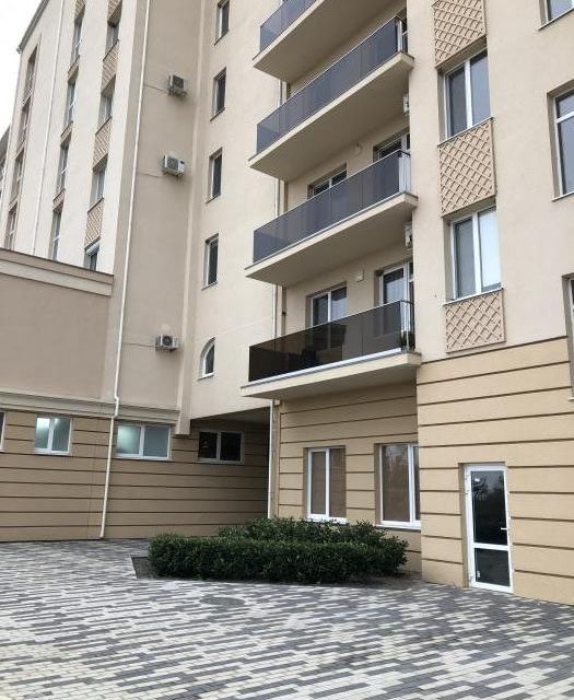 Продаётся 2-комнатная квартира, 208 м²