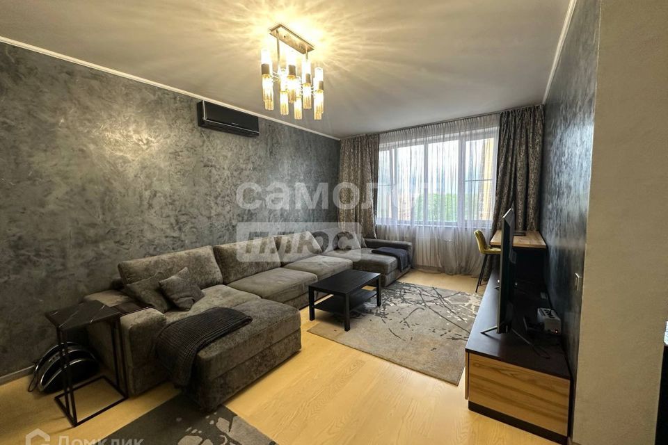 Продаётся 2-комнатная квартира, 77.9 м²