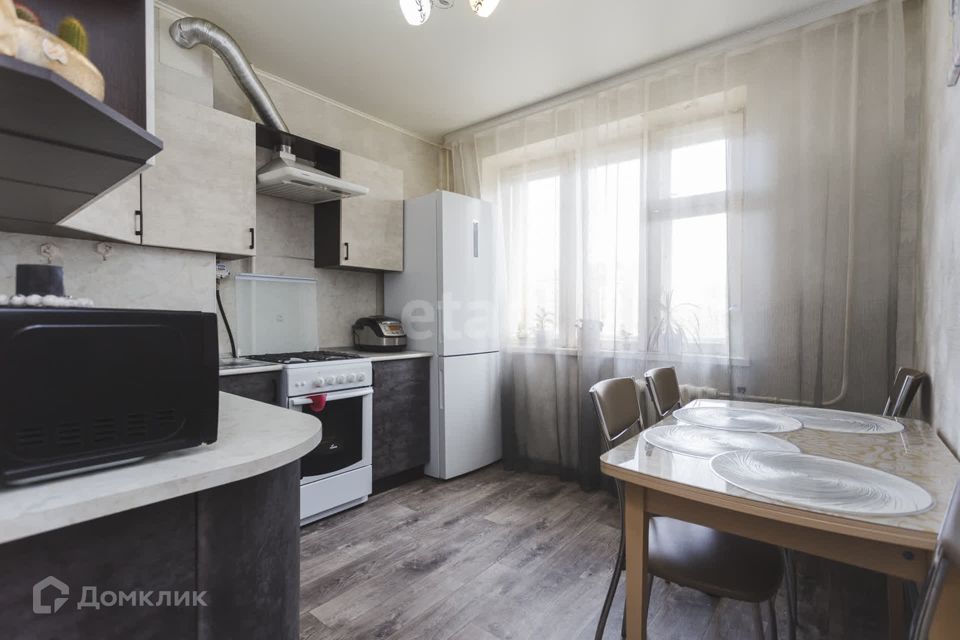 Продаётся 1-комнатная квартира, 41.5 м²