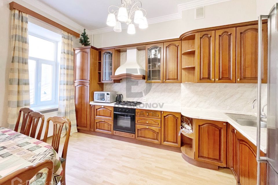 Продаётся 1-комнатная квартира, 68.9 м²