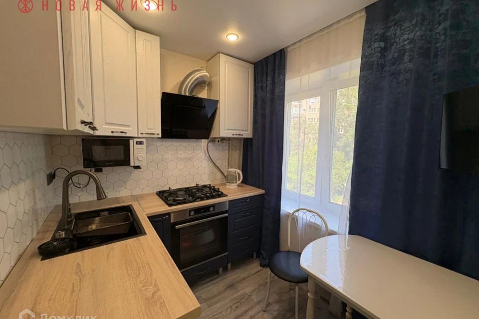 Продаётся 3-комнатная квартира, 61.3 м²