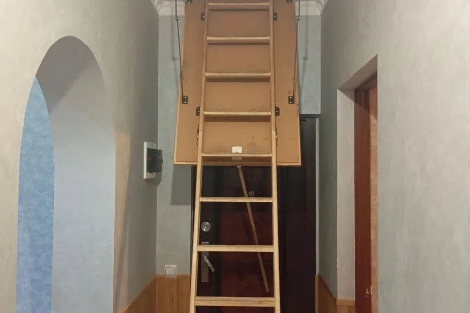 Продаётся 2-этажный дом, 9 м²