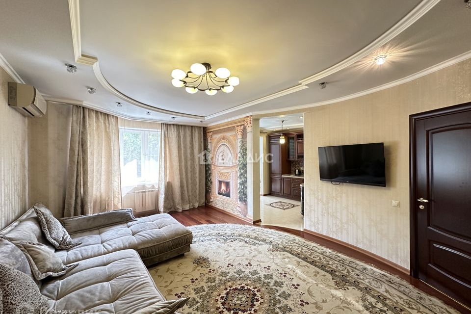 Продаётся 2-комнатная квартира, 72.2 м²