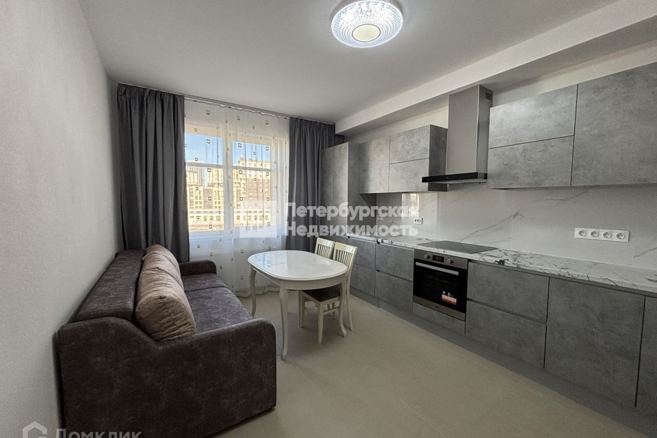 Продаётся 2-комнатная квартира, 57.6 м²