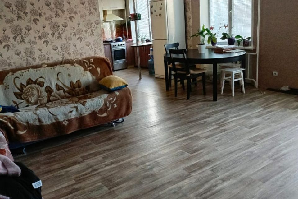 Продаётся 3-комнатная квартира, 91.5 м²