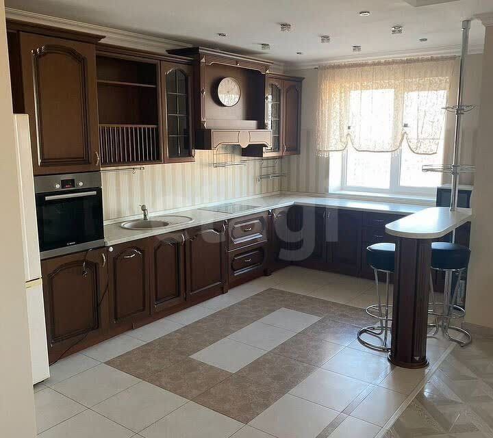 Продаётся 2-комнатная квартира, 68.6 м²