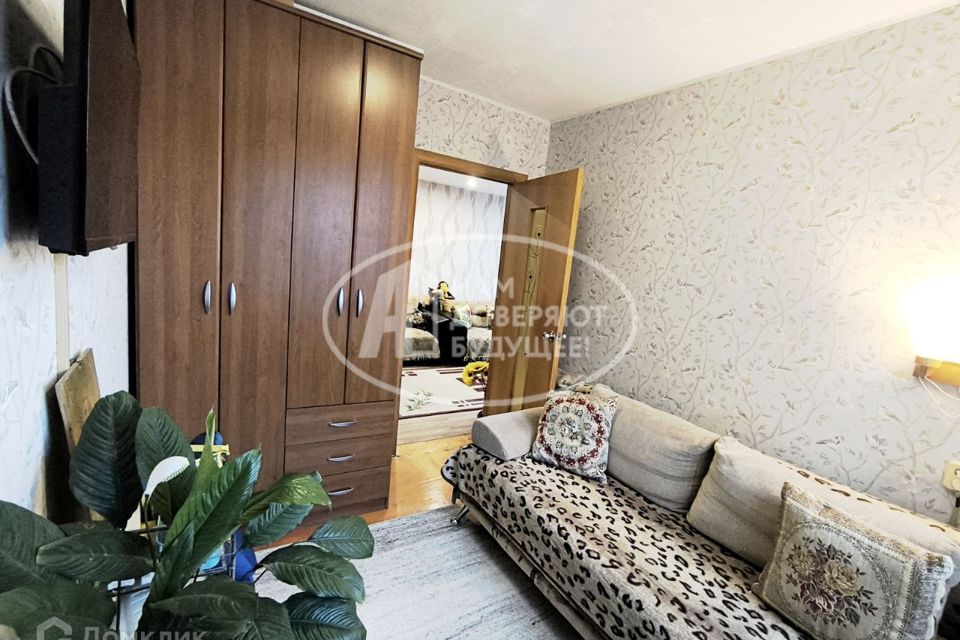 Продаётся 3-комнатная квартира, 46.9 м²