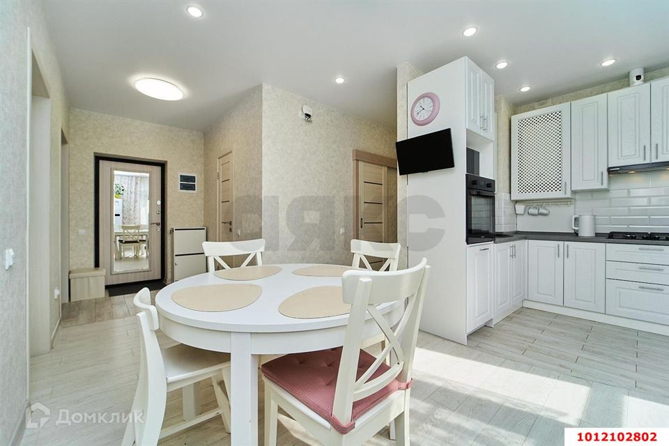 Продаётся 3-комнатная квартира, 83.9 м²