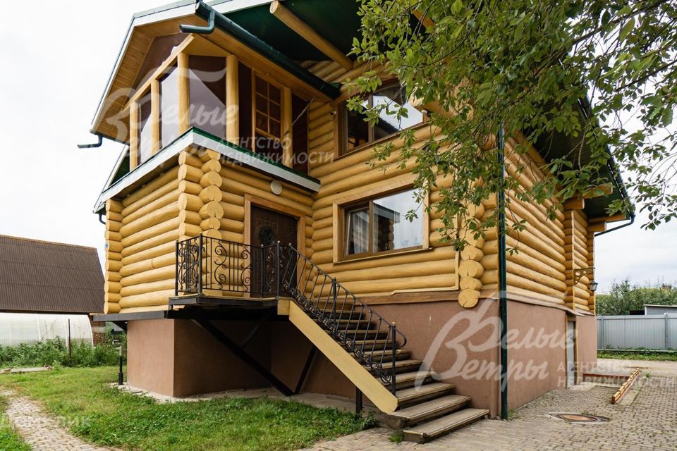 Продаётся 3-этажный дом, 360 м²