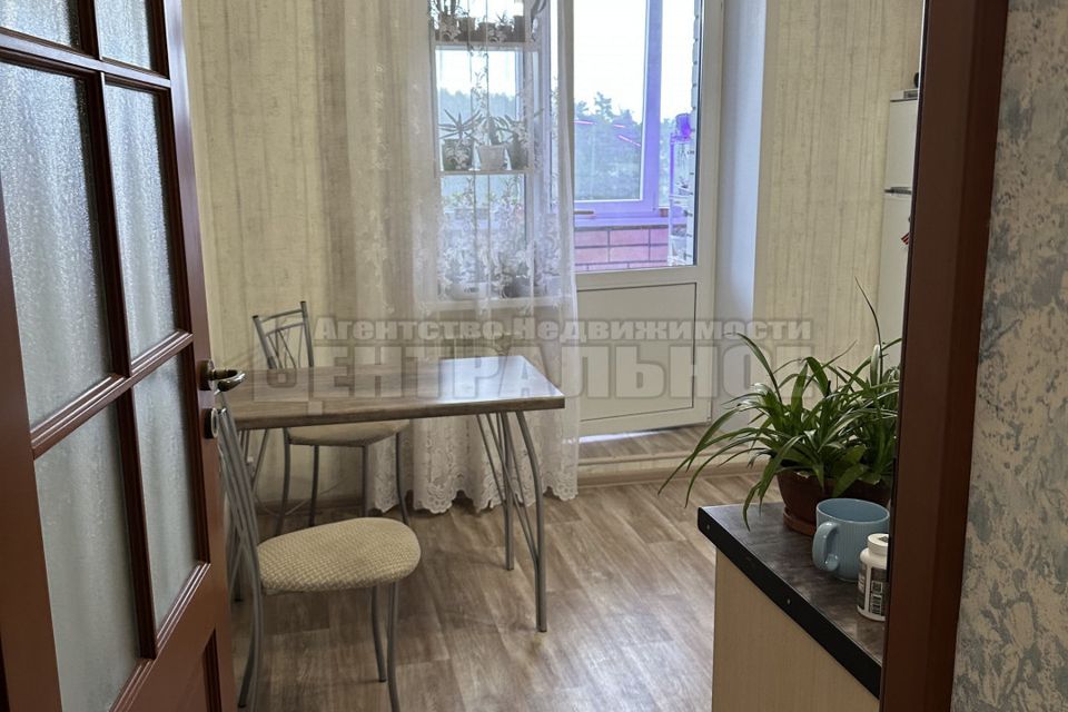 Продаётся 1-комнатная квартира, 38 м²