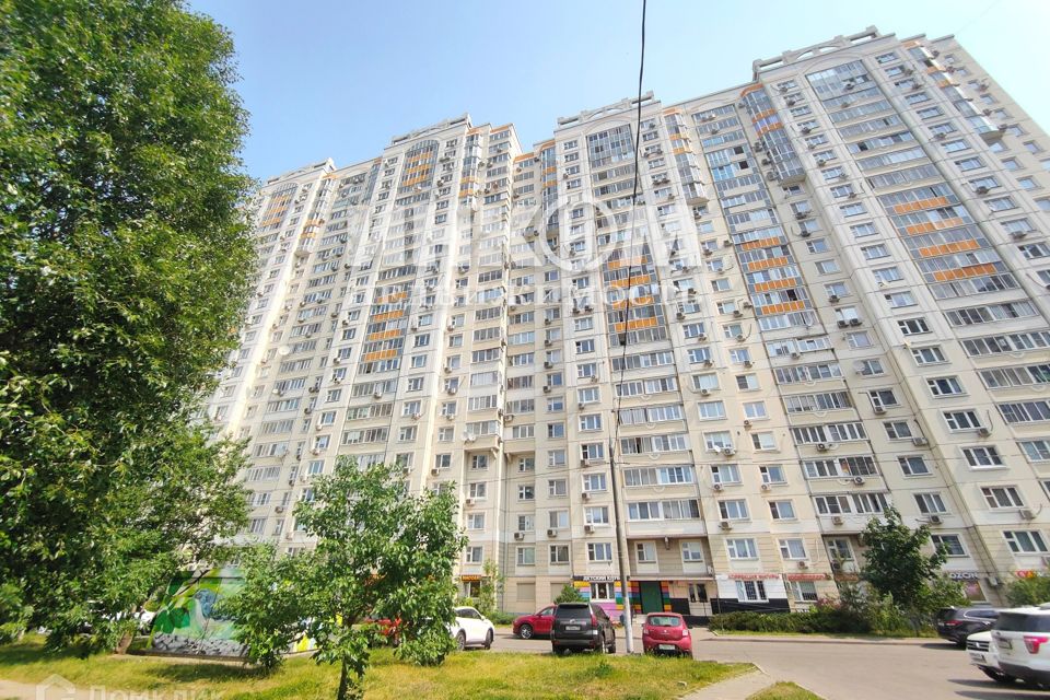 Продаётся 4-комнатная квартира, 107 м²