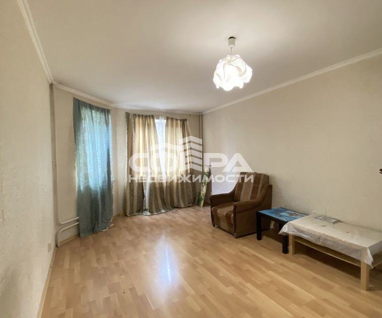 Продаётся 1-комнатная квартира, 37.8 м²
