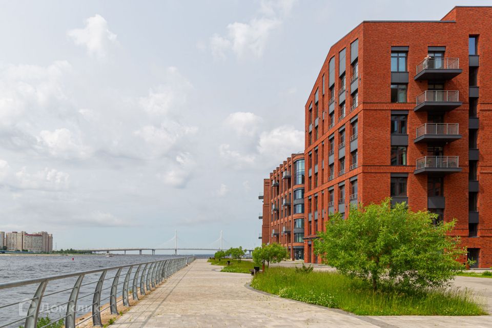 Продаётся 4-комнатная квартира, 110.1 м²