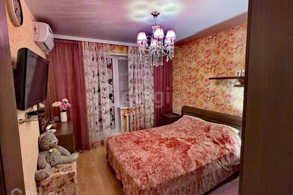 Продаётся 3-комнатная квартира, 63.4 м²