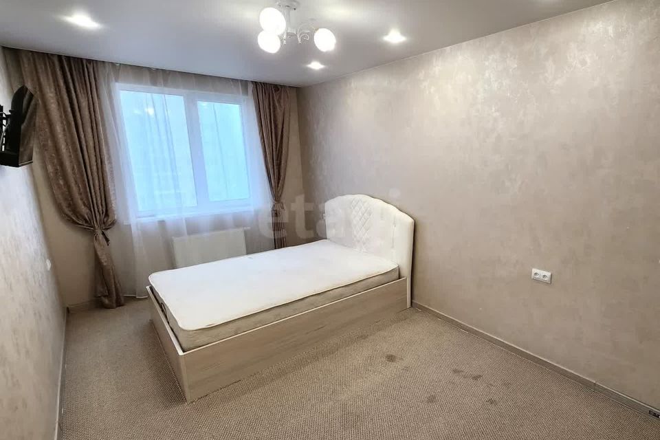 Сдаётся 2-комнатная квартира, 64.2 м²