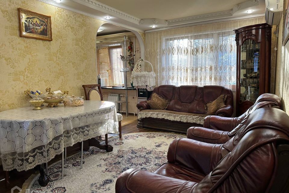 Продаётся 3-комнатная квартира, 56.7 м²